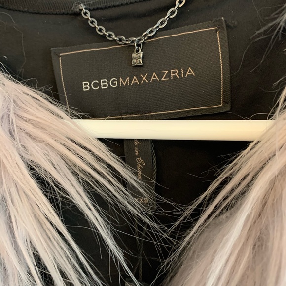 Fuzzy Ombré Vest - Picture 2 of 3